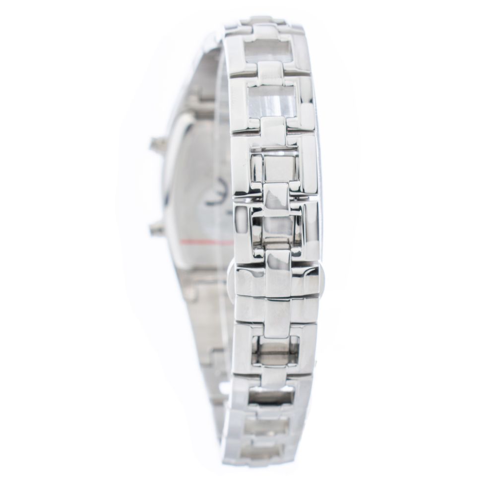 Digitale Armbanduhr aus Edelstahl in Silber