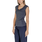 Blaue Viskose-Tanktops