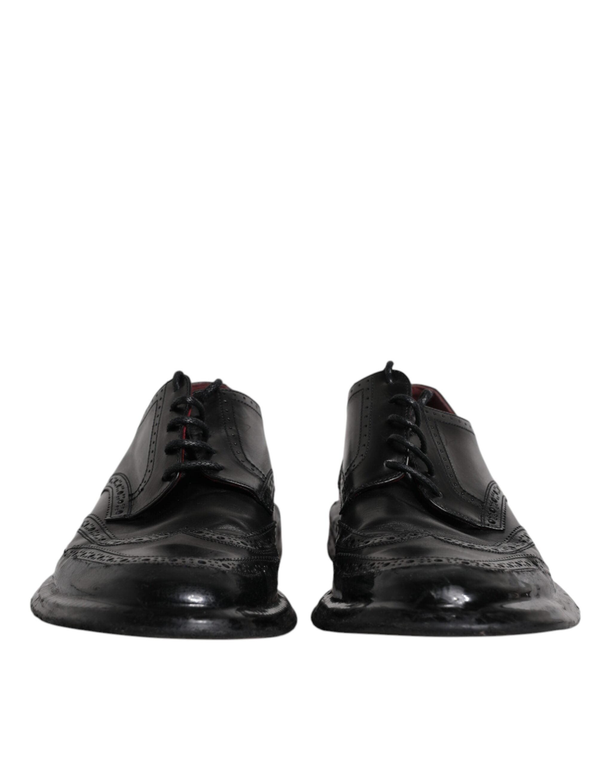 Schwarze Derby Wingtip Lackschuhe