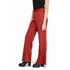 Rote Polyester-Schlaghose