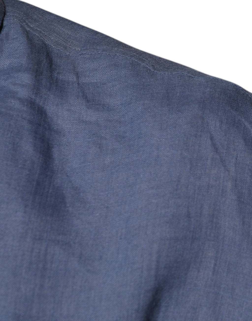 Freizeit-Langarmhemd mit Knöpfen und blauem Logo