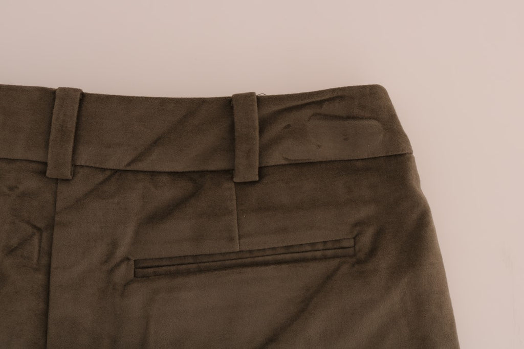 Bermudashorts aus braunem Samt