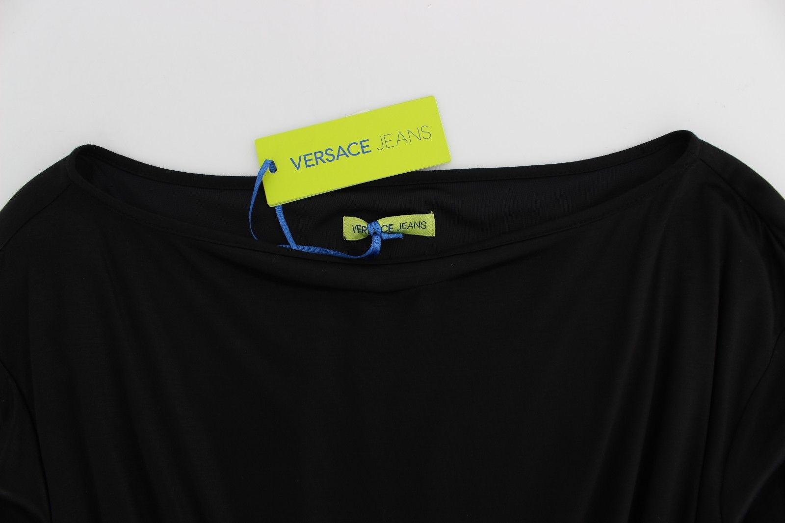 Schwarzes Modal-Seiden-Shiftkleid bis zum Knie