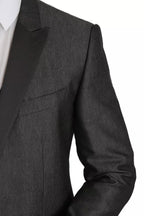 Grauer zweiteiliger Anzug mit Weste und Blazer