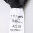 Grauer Rollkragenpullover aus Wolle