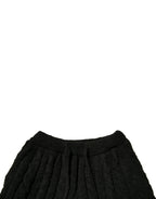 Schwarze Hose aus schmal geschnittenem Strickstoff