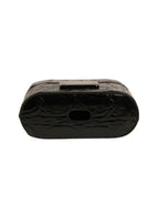 Custodia per Airpods in pelle nera con logo in metallo