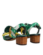 Grüne Kristall-Sandalen mit Fellverzierung