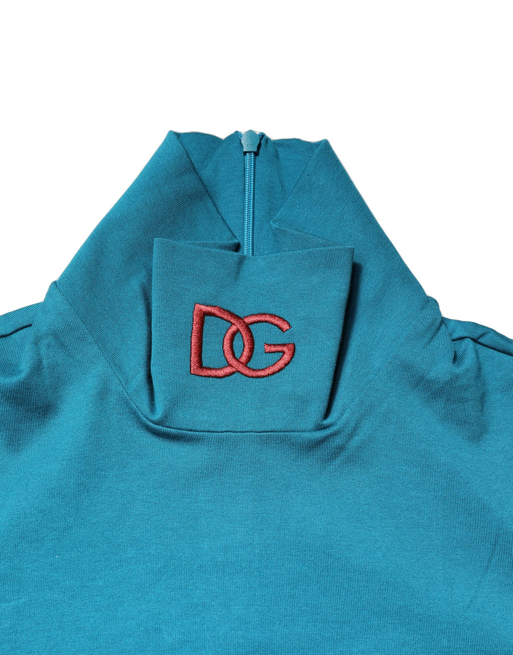 Blauer Baumwollrollkragenpullover mit langen Ärmeln