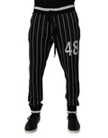 Schwarz-weiß gestreifte Jogginghose
