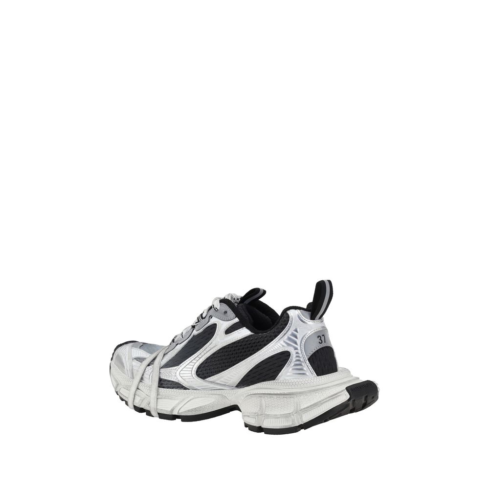 Mehrfarbige Sportschuhe aus Polyethylen