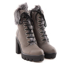 Beigefarbene Schnürstiefel aus Öko-Leder