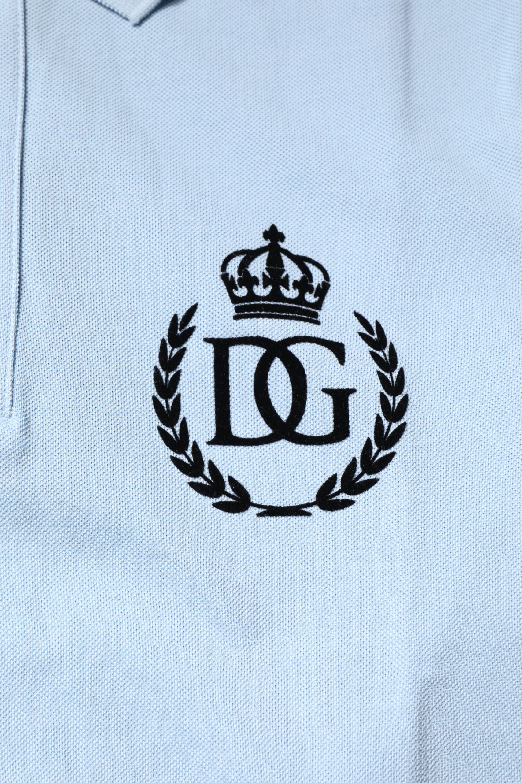 Himmelblaues Baumwoll-Polohemd mit Kragen