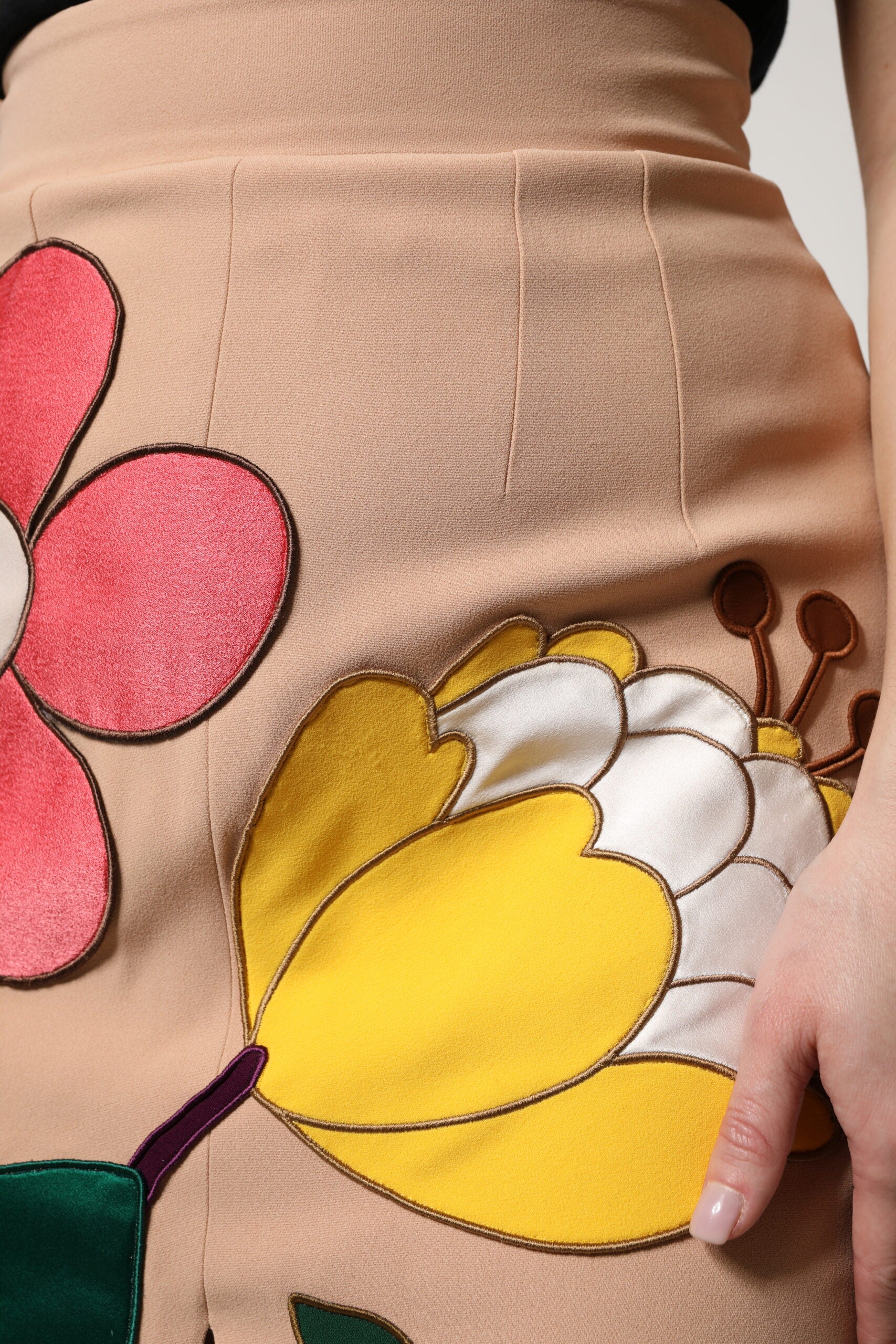 Gonna a tubino a vita alta beige a fantasia floreale