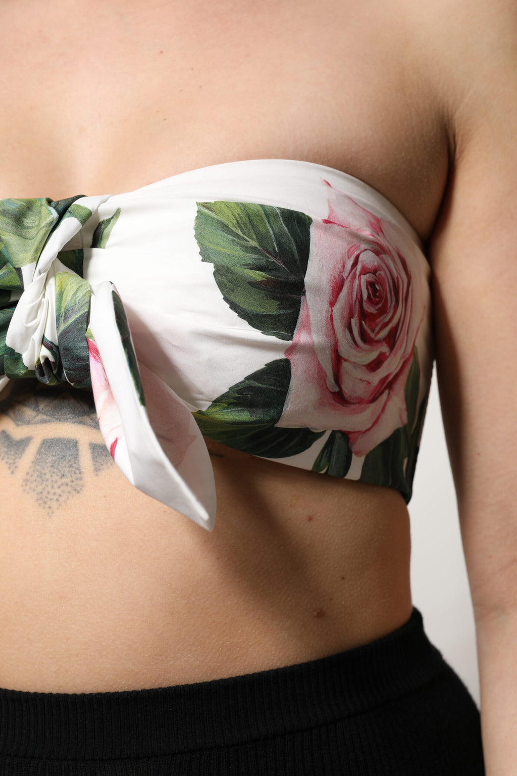 Weißes Bustier-Korsett-Oberteil mit Blumenmuster