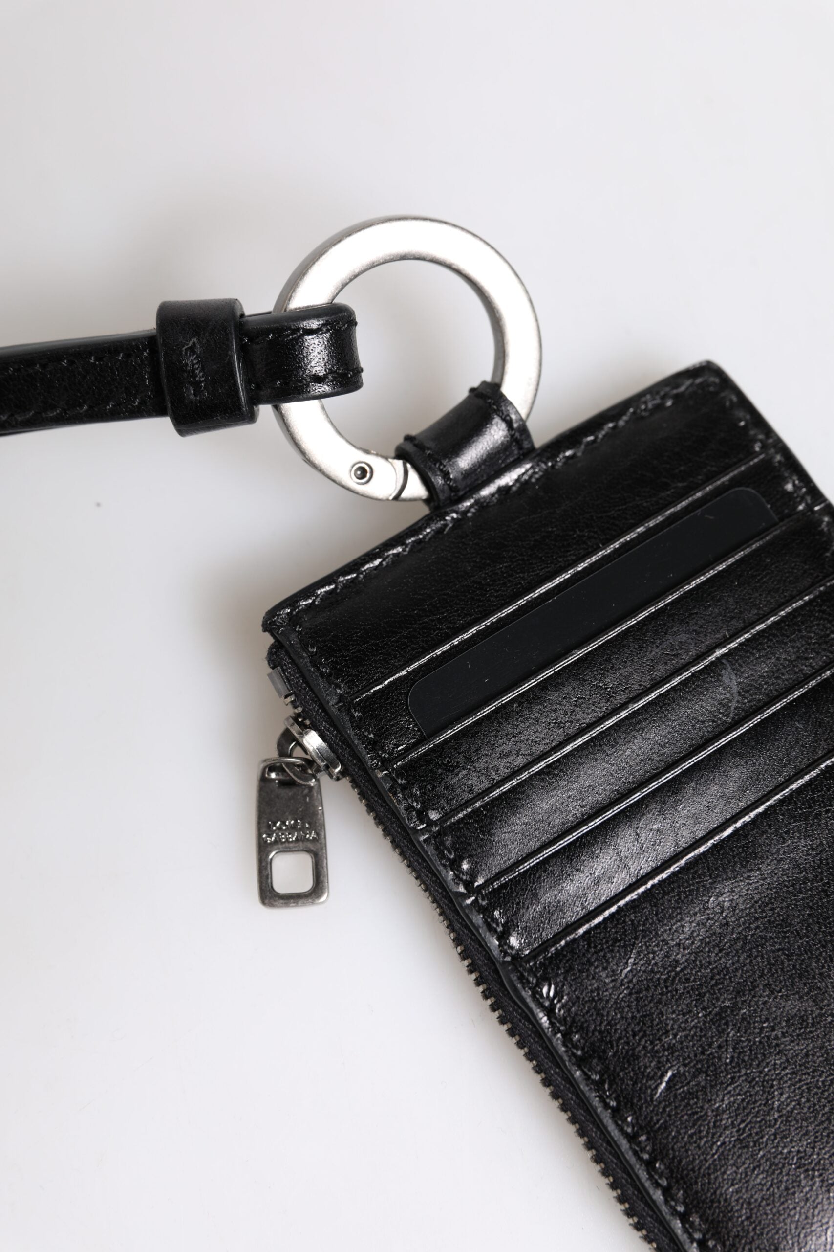 Schwarzes Leder Lanyard Kartenetui mit Logo-Prägung