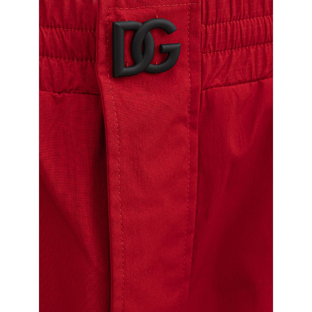Rote Polyamid-Sporthose