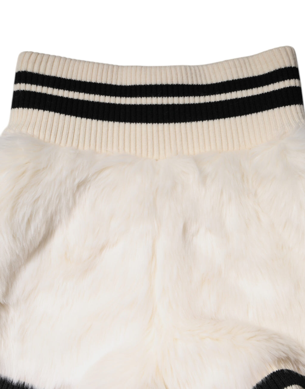Weiße Hot Pants aus Kunstpelz mit hoher Taille