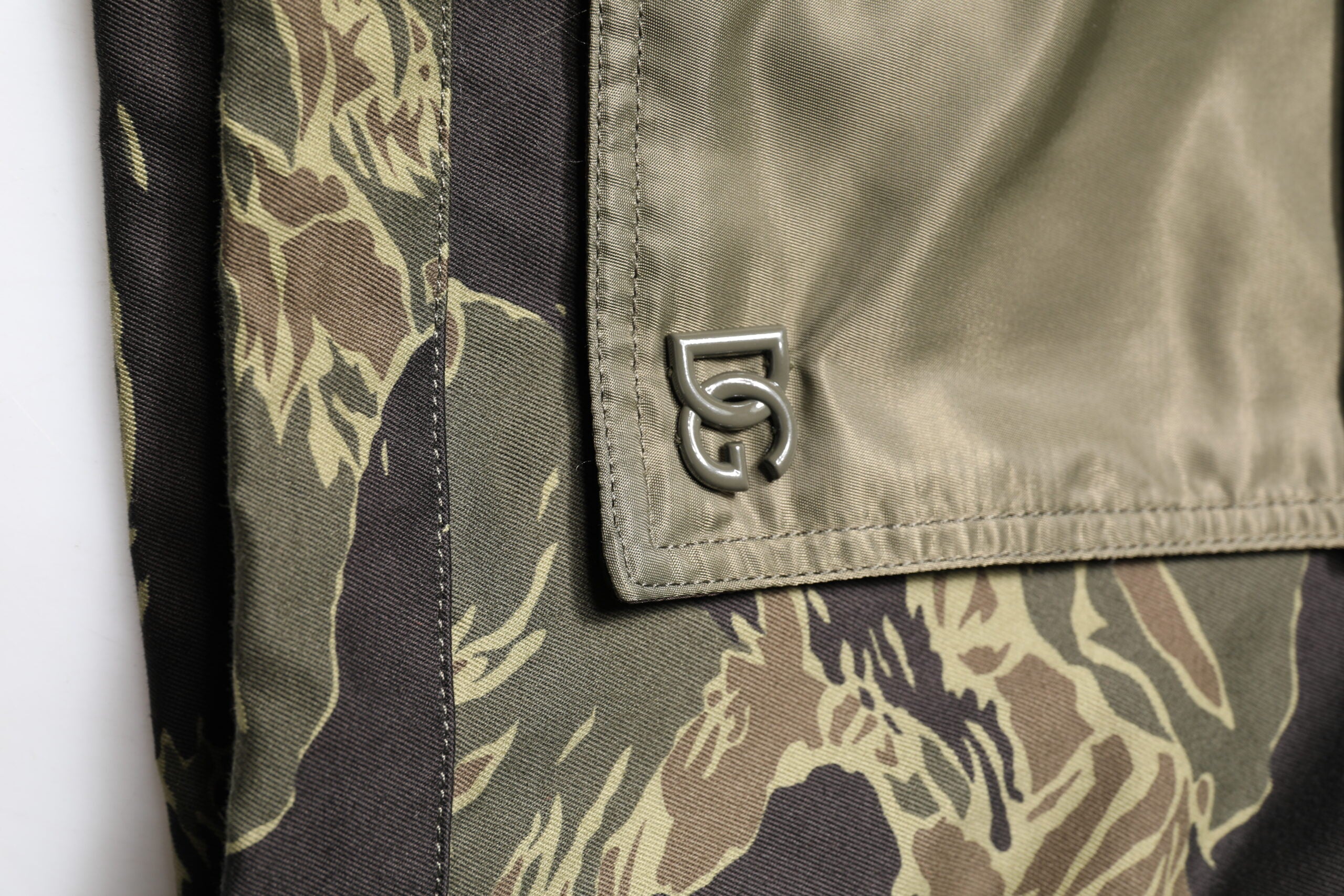Multicolor Camouflage Baumwoll-Bomberjacke
