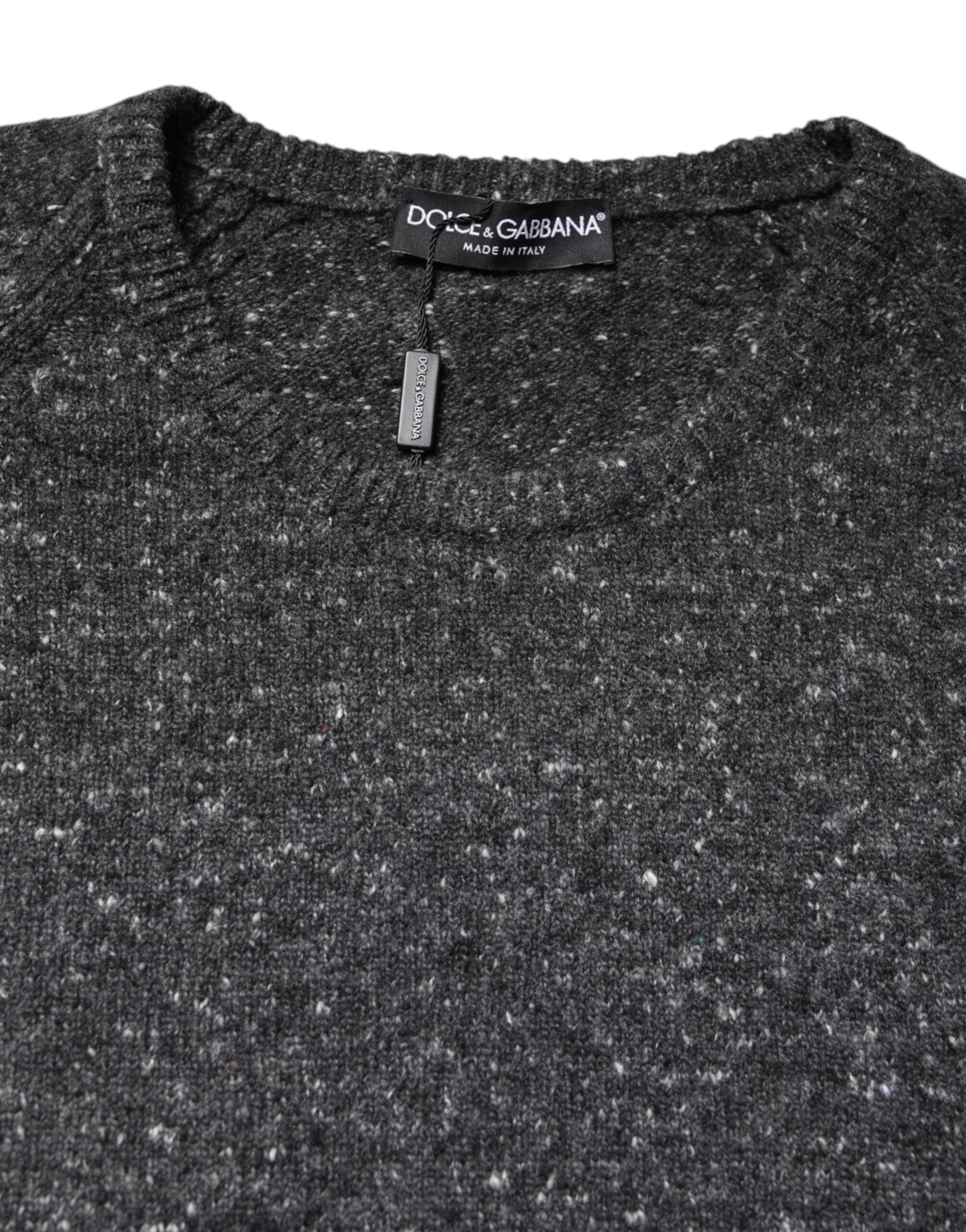 Grauer Wollstrickpullover mit Rundhalsausschnitt