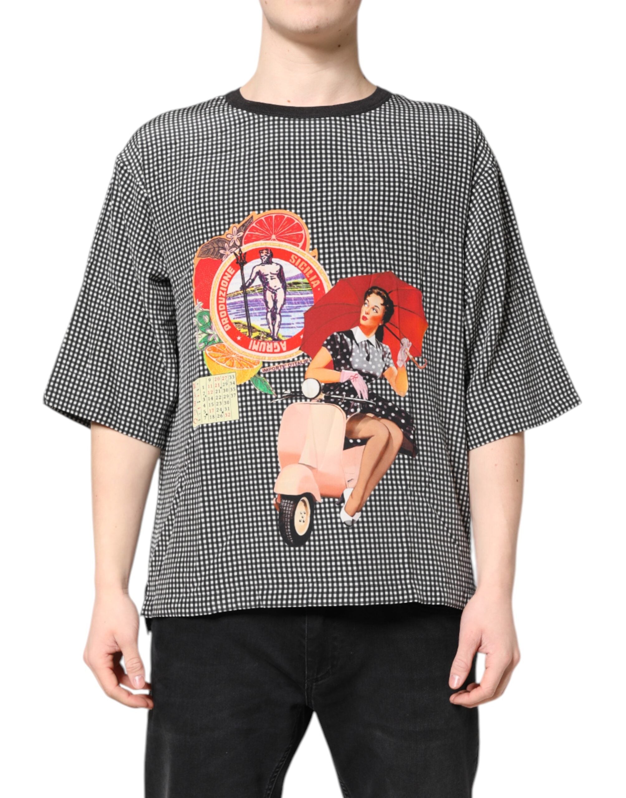 Schwarzes T-Shirt mit grafischem Muster und kurzen Ärmeln