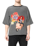 Schwarzes T-Shirt mit grafischem Muster und kurzen Ärmeln