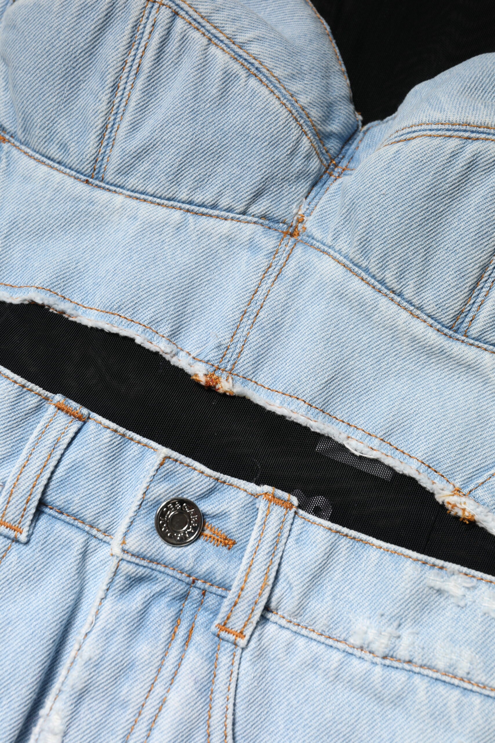 Schwarzes blaues Jeans-Minikleid mit langen Ärmeln