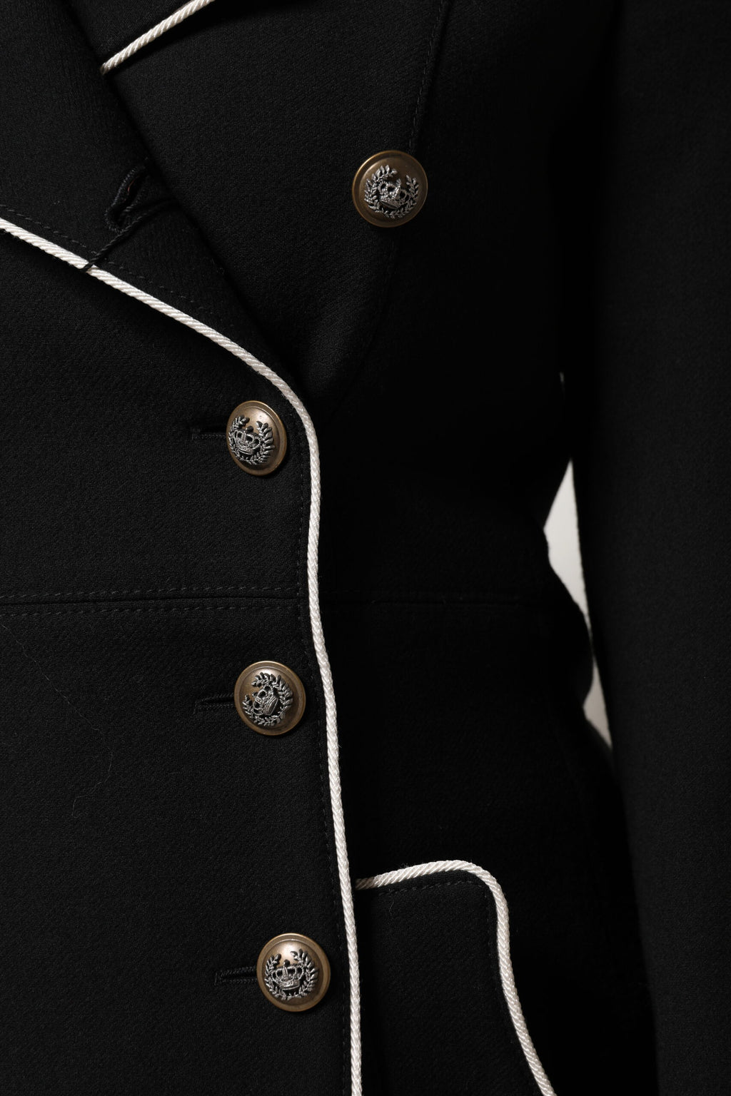 Schwarzer zweireihiger Blazer aus Wolle