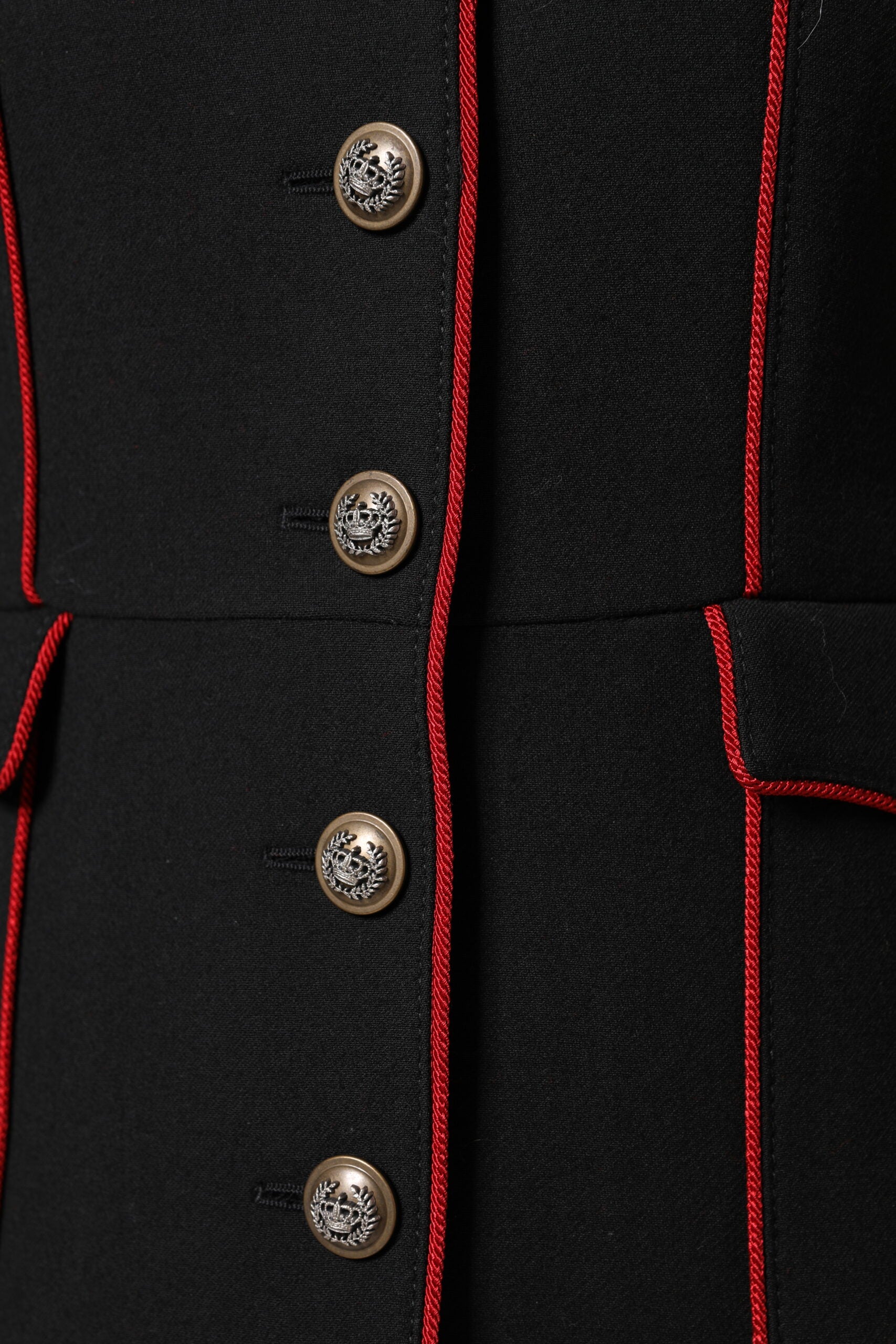 Schwarzer einreihiger Trenchcoat aus Wolle