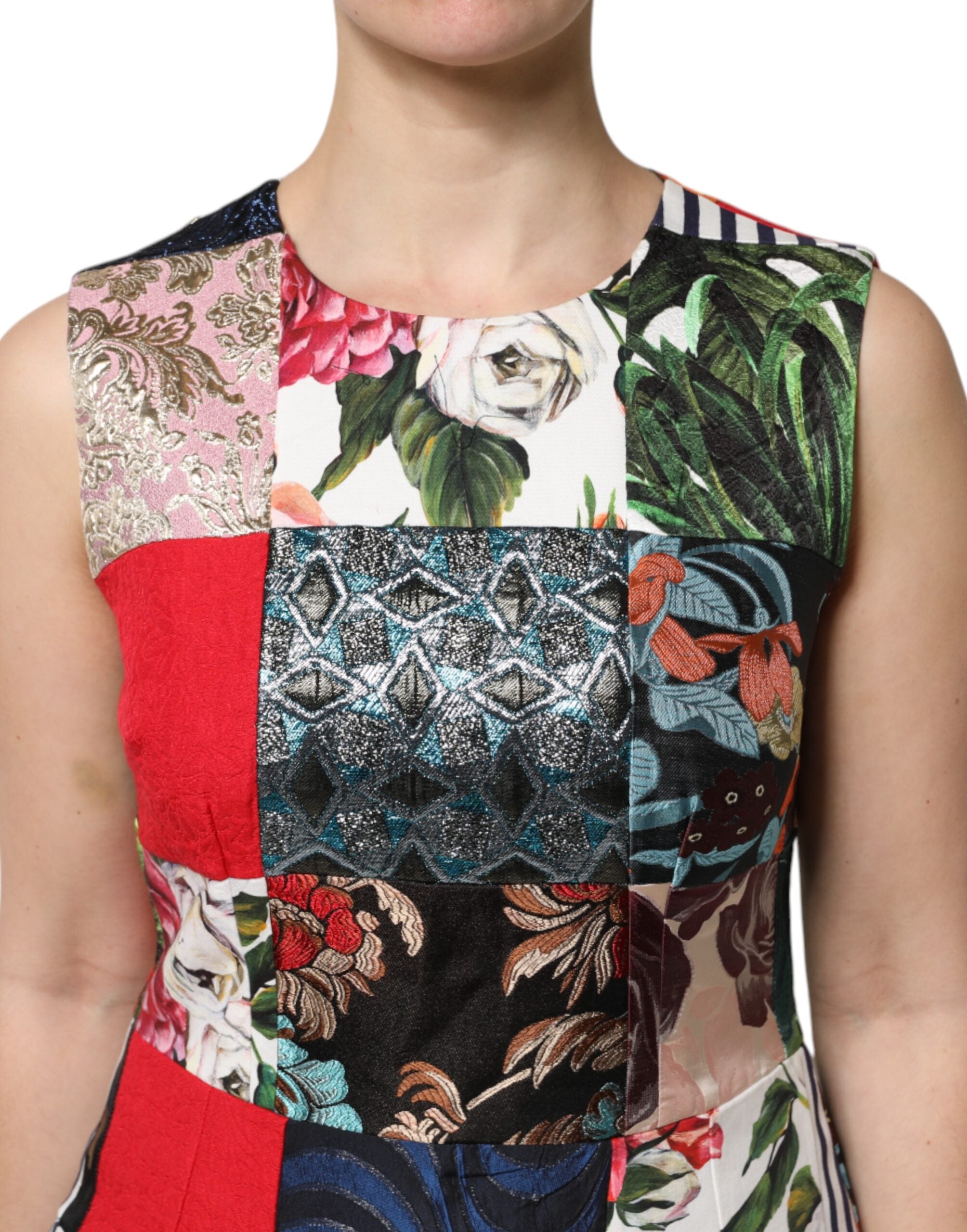 Mehrfarbiges ärmelloses Etuikleid im Patchwork-Stil