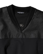 Schwarzes Baumwoll-T-Shirt mit V-Ausschnitt und kurzen Ärmeln