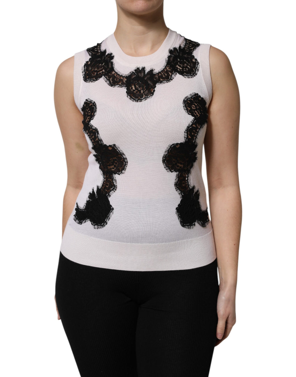 Weißes Kaschmir-Tanktop mit floralen Spitzendetails