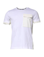 Weißes Baumwoll T-Shirt mit Brusttasche und kurzen Ärmeln