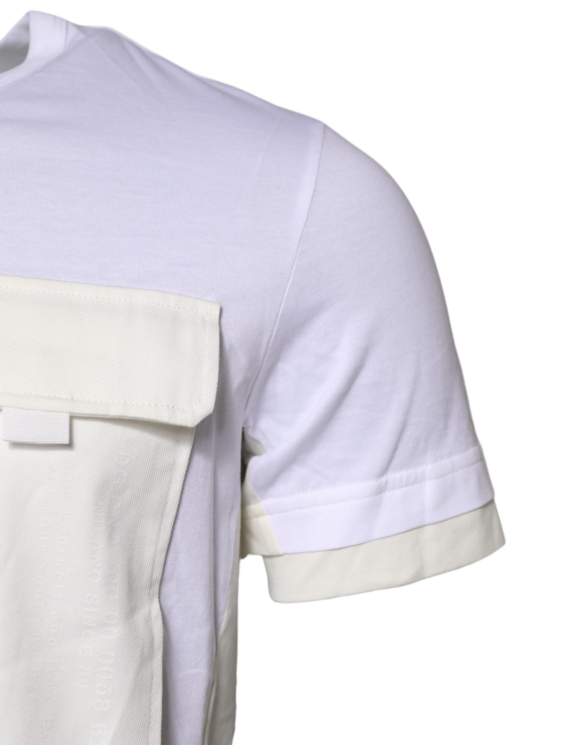 Weißes Baumwoll T-Shirt mit Brusttasche und kurzen Ärmeln