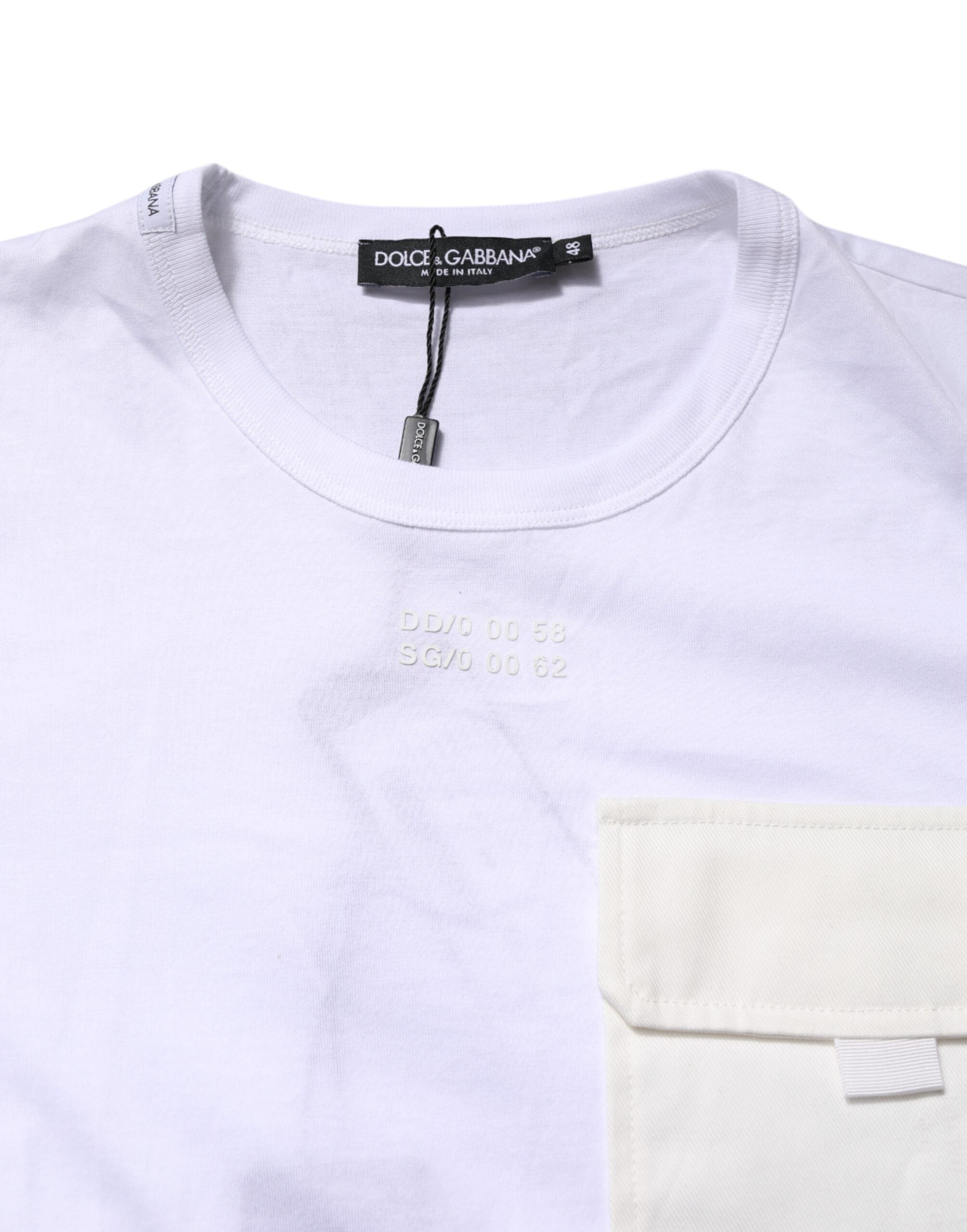 Weißes Baumwoll T-Shirt mit Brusttasche und kurzen Ärmeln