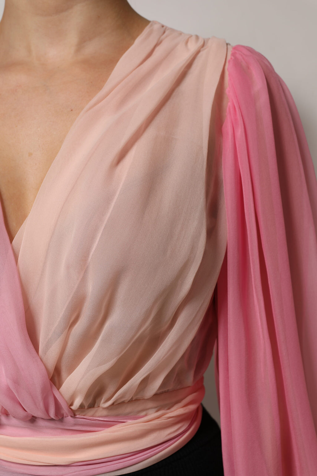 Pink Plunging V-neck Long Sleeves Blouse Top