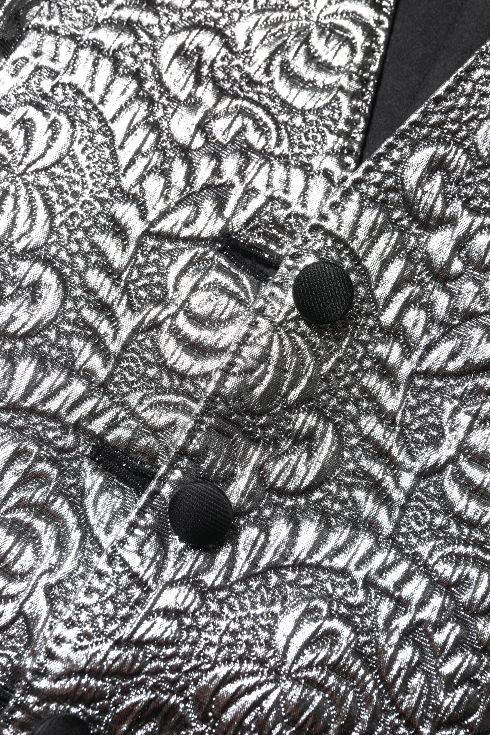 Silbernes ärmelloses Jacquard-Westenoberteil mit Blumenmuster