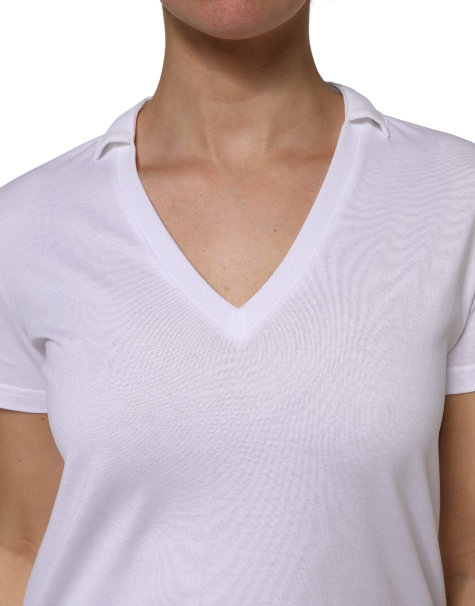 Weißes kurzärmliges V-Neck T-Shirt aus Baumwolle