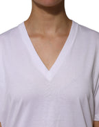 Weißes Baumwoll-T-Shirt mit kurzen Ärmeln und V-Ausschnitt