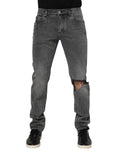 Jeans aus grauem Baumwoll-Denim mit Logo-Plakette