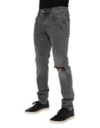 Jeans aus grauem Baumwoll-Denim mit Logo-Plakette