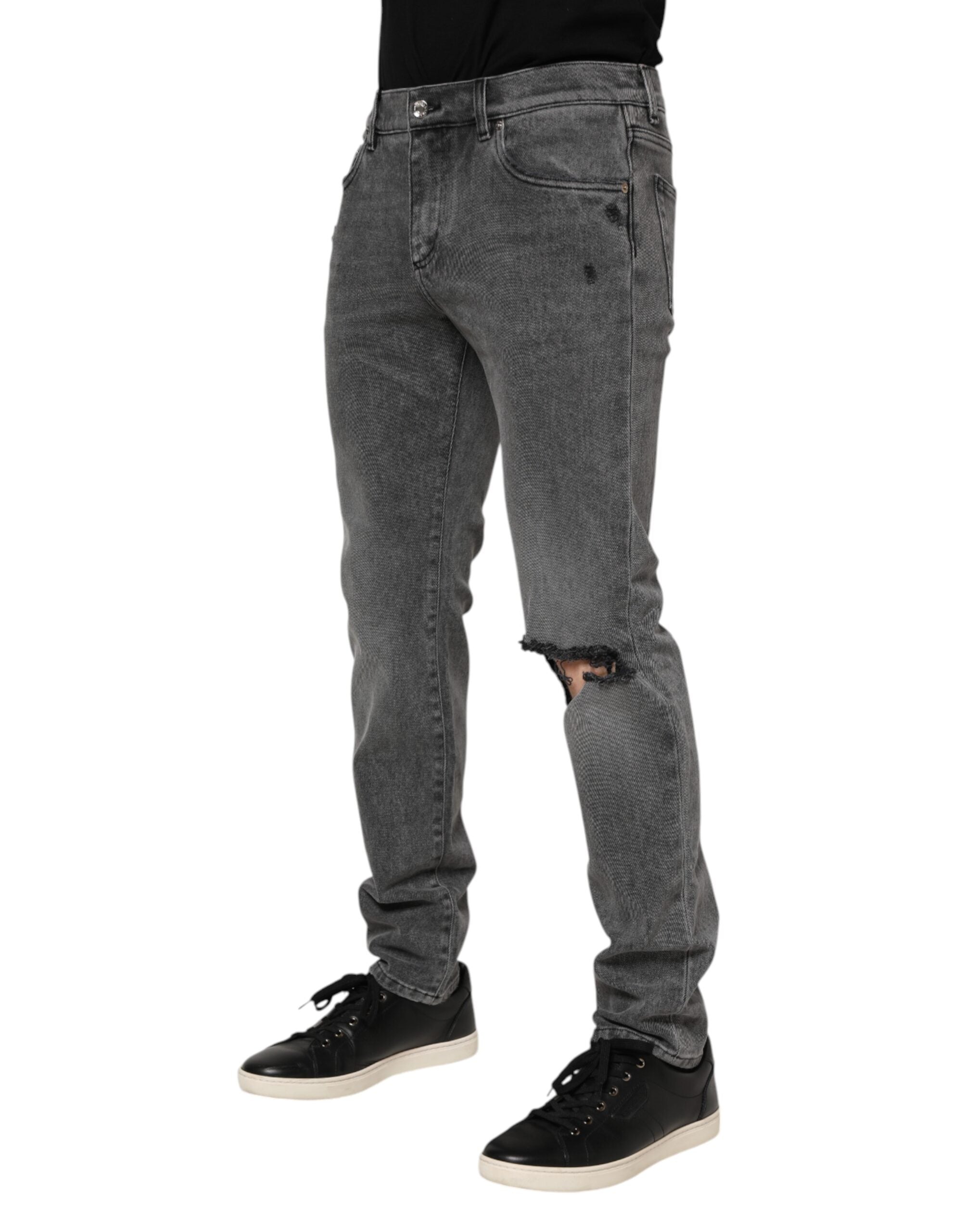 Jeans aus grauem Baumwoll-Denim mit Logo-Plakette