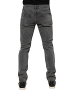 Jeans aus grauem Baumwoll-Denim mit Logo-Plakette