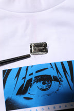 Weißes T-Shirt mit Rundhalsausschnitt und Grafikdruck aus Baumwolle