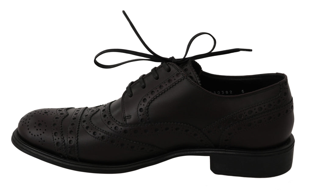 Schwarze Oxford Brogues aus Leder mit Flügelkappe