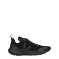 Schwarze Sportschuhe aus Stoff