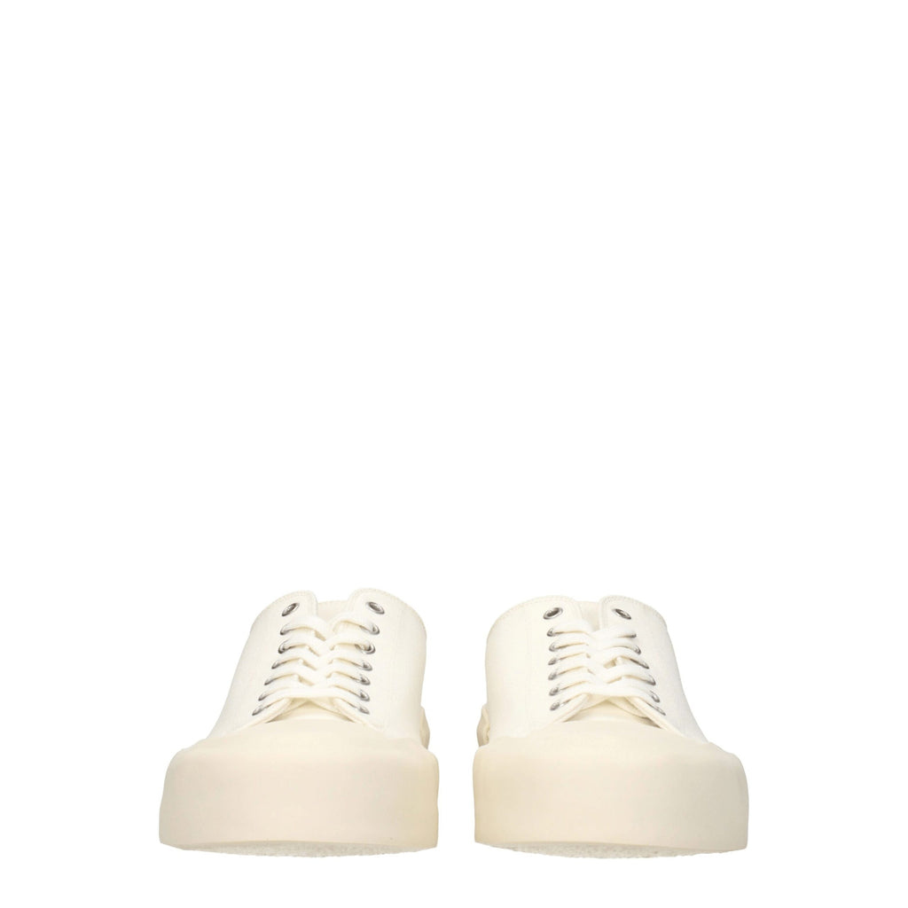 Beige Sneaker aus Stoff
