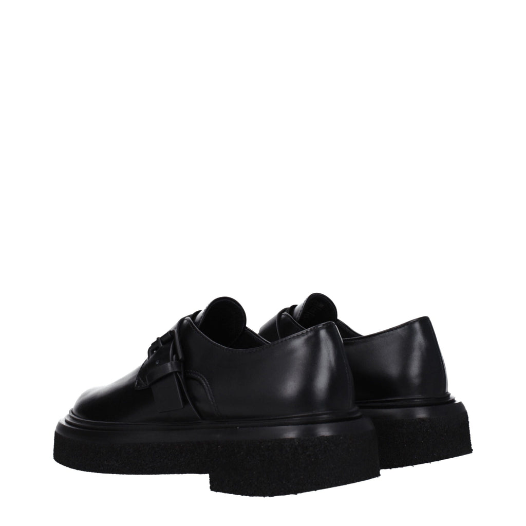 Schwarze Oxford- und Derbyschuhe aus Leder