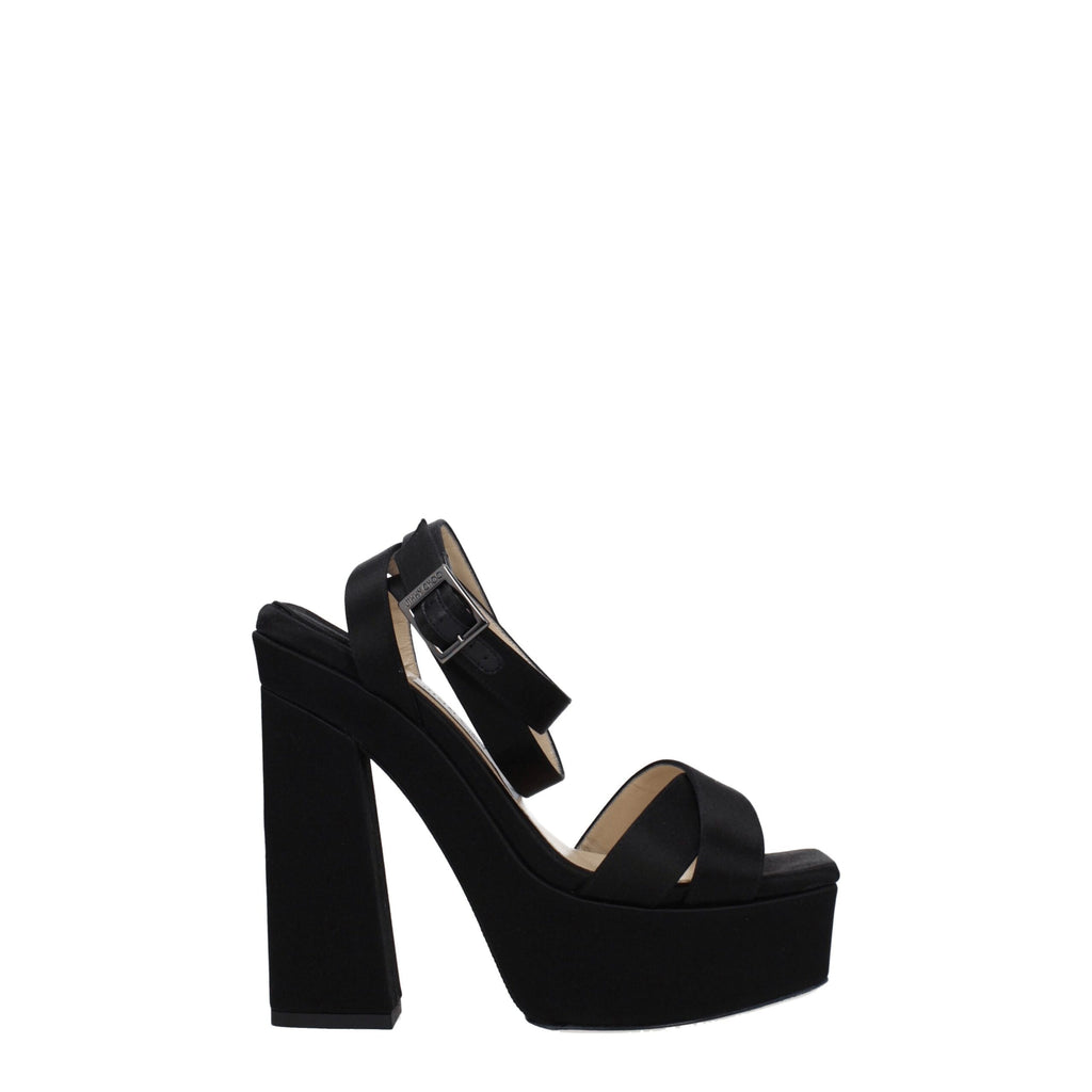 Sandalen mit Plateau aus schwarzem Satin