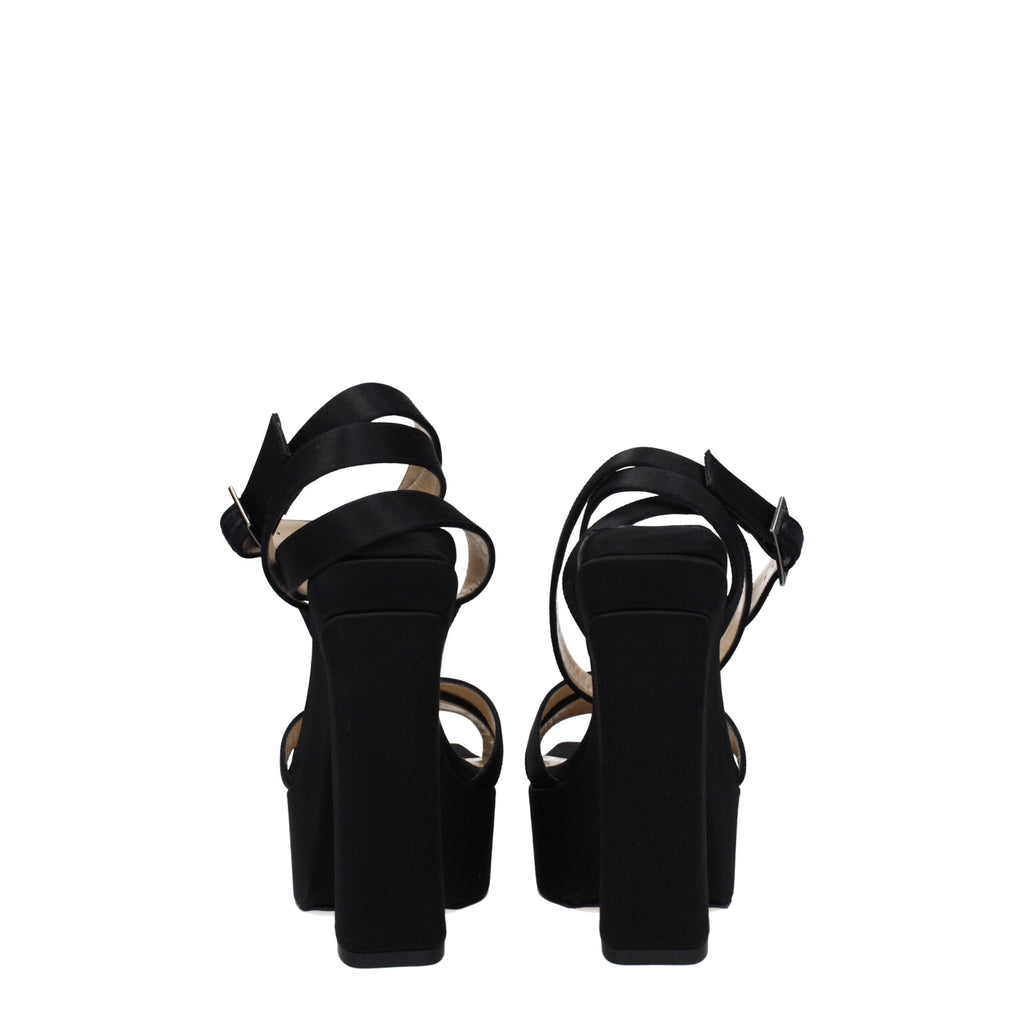 Sandalen mit Plateau aus schwarzem Satin